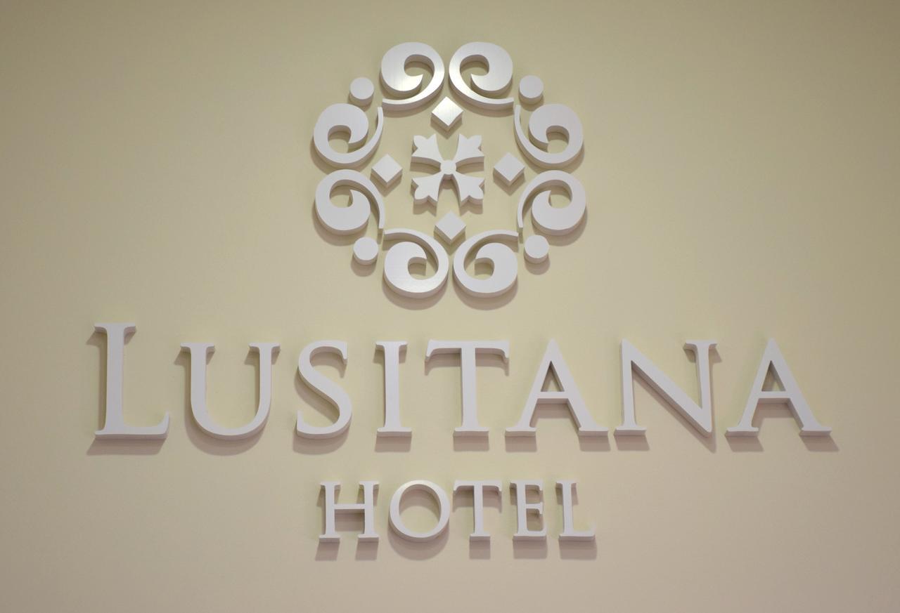 Lusitana Hotel Porto Exterior photo
